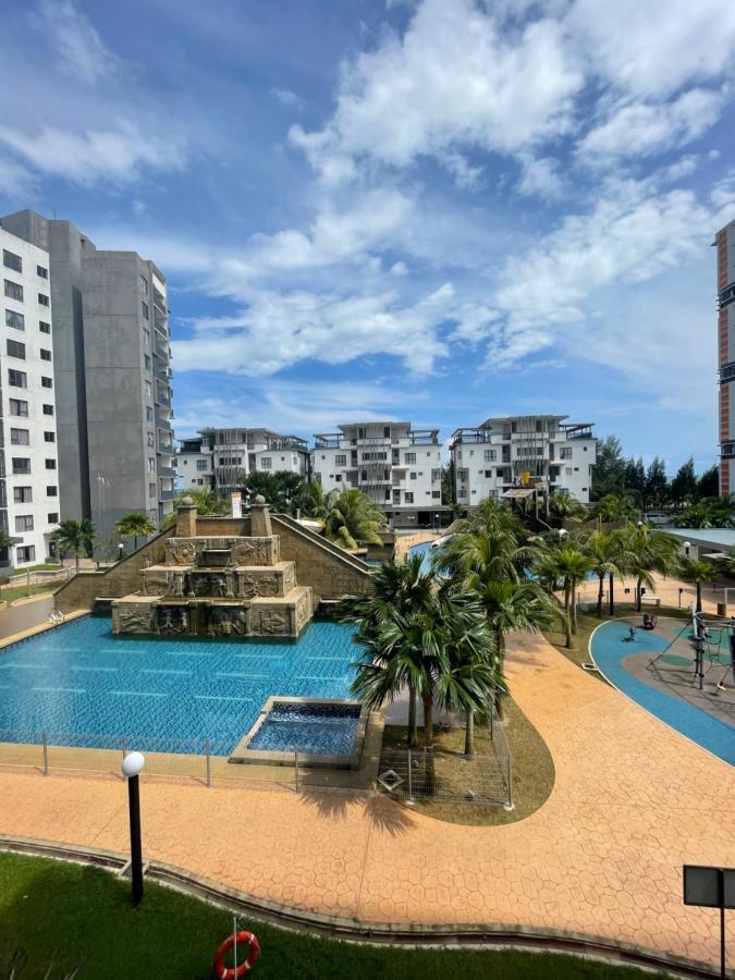 Sea View Water Theme Park At Swiss Garden Residence - 2 Bedroom Apartment Kuantan Exterior photo